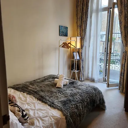 Cosy High-Ceiling Victorian Flat With Balcony - 2Mins To Hyde Park, Kensington Palace, Nottinghill, High Street Kensington,2Br 2Baths London Exterior foto